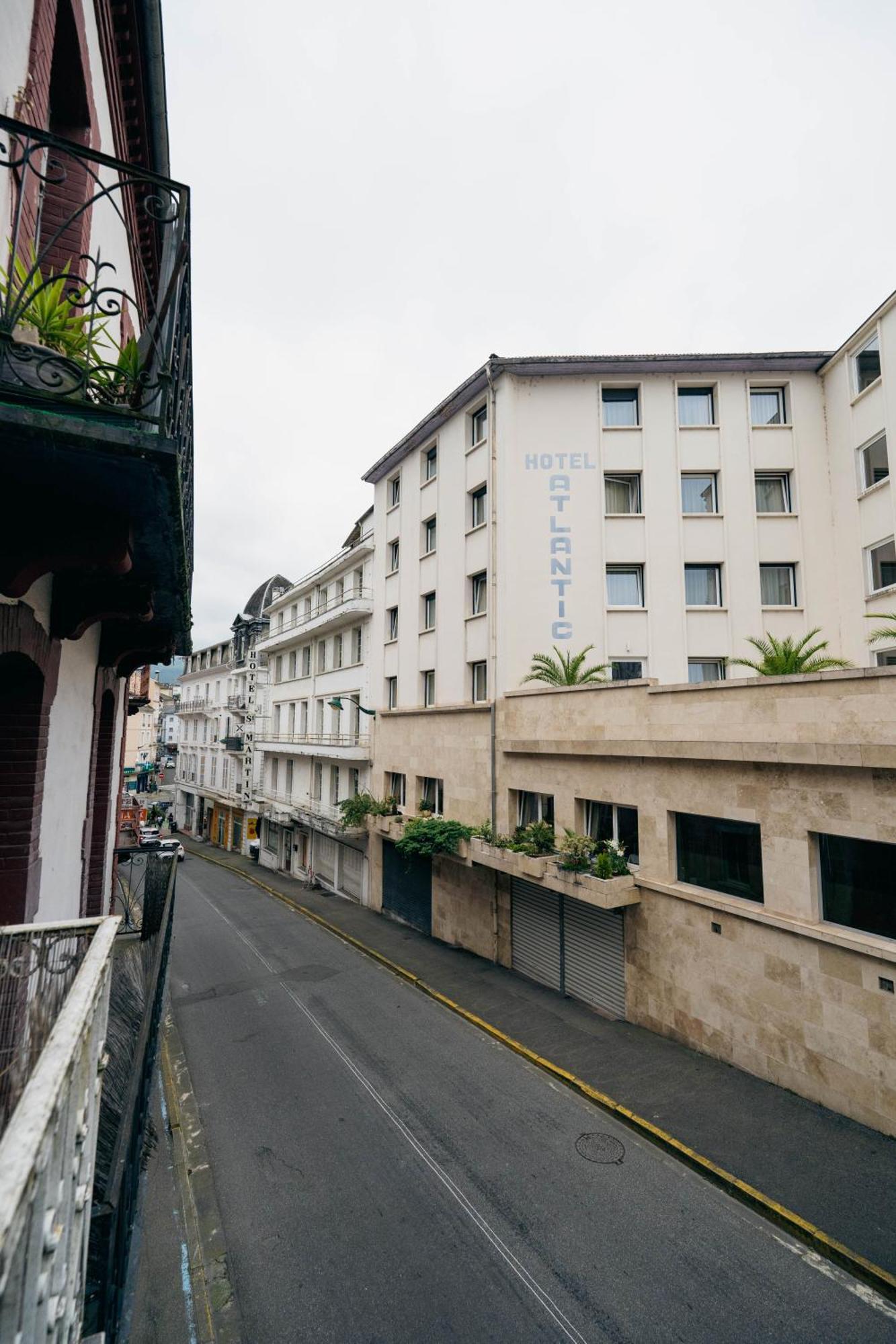 Le Sejour Cine-Proche Du Centre-Wifi-Parking Apartment Lourdes Bagian luar foto